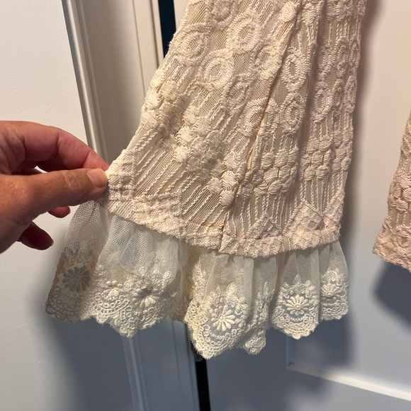 A'Reve Cream Cropped Asymmetrical Blouse - Picture 6 of 6